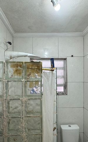 Casa à venda com 252m², 2 quartos e 2 vagas Casa à venda com 252m², 2 quartos e 2 vagasBanheiro - Suíte