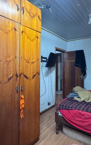 Casa à venda com 252m², 2 quartos e 2 vagas Casa à venda com 252m², 2 quartos e 2 vagasQuarto 1