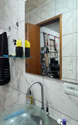 Casa à venda com 252m², 2 quartos e 2 vagas Casa à venda com 252m², 2 quartos e 2 vagasBanheiro Social