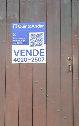 Casa de condomínio à venda com 200m², 4 quartos e 3 vagas Casa de condomínio à venda com 200m², 4 quartos e 3 vagasplaca