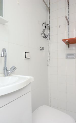 Apartamento para alugar com 107m², 3 quartos e 1 vagaÁrea de Serviço - Banheiro de Serviço 