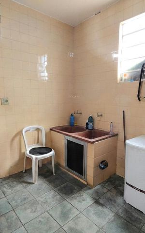 Casa à venda com 360m², 6 quartos e 2 vagasCozinha 
