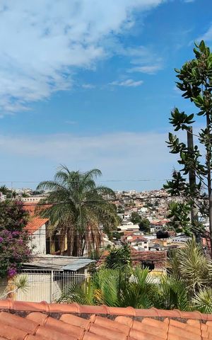 Casa à venda com 360m², 6 quartos e 2 vagasVista