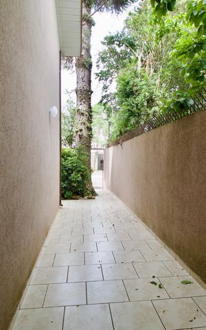 Casa à venda com 266m², 4 quartos e 5 vagas Casa à venda com 266m², 4 quartos e 5 vagasQuintal