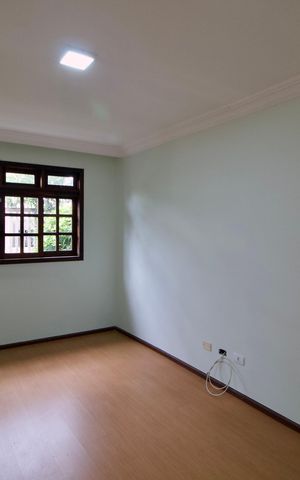 Casa à venda com 266m², 4 quartos e 5 vagas Casa à venda com 266m², 4 quartos e 5 vagasSala 2