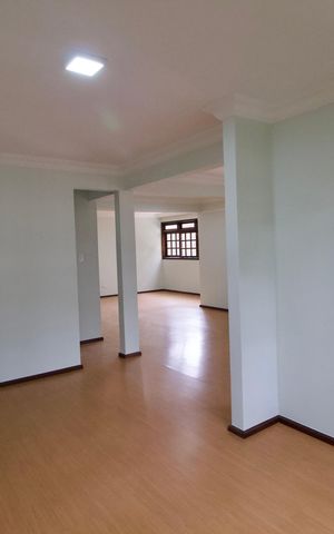 Casa à venda com 266m², 4 quartos e 5 vagas Casa à venda com 266m², 4 quartos e 5 vagasSala 2