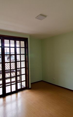 Casa à venda com 266m², 4 quartos e 5 vagas Casa à venda com 266m², 4 quartos e 5 vagasQuarto 3