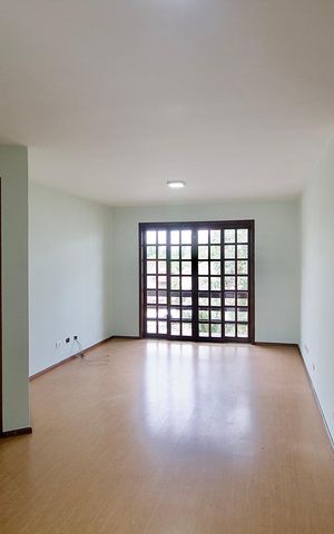 Casa à venda com 266m², 4 quartos e 5 vagas Casa à venda com 266m², 4 quartos e 5 vagasSala superior