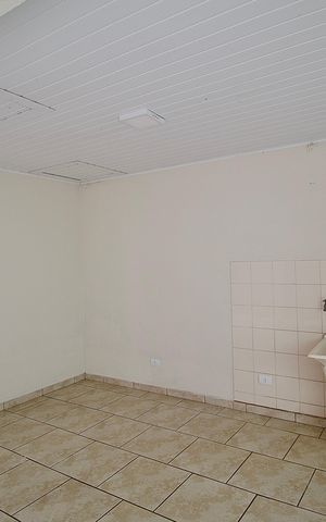 Casa à venda com 266m², 4 quartos e 5 vagas Casa à venda com 266m², 4 quartos e 5 vagasLavanderia