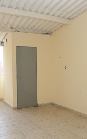 Casa para alugar com 80m², 1 quarto e 1 vaga Casa para alugar com 80m², 1 quarto e 1 vagaSala