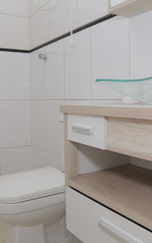 Casa para alugar com 80m², 1 quarto e 1 vaga Casa para alugar com 80m², 1 quarto e 1 vagaBanheiro