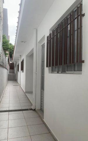 Casa para alugar com 40m², 1 quarto e 1 vaga Casa para alugar com 40m², 1 quarto e 1 vagaÁrea externa