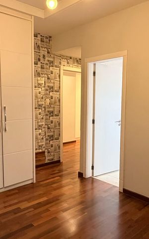 Apartamento à venda com 270m², 4 quartos e 3 vagas Apartamento à venda com 270m², 4 quartos e 3 vagasSuite