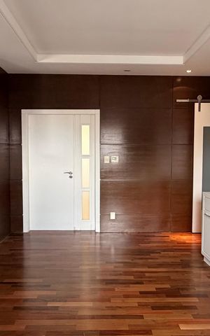 Apartamento à venda com 270m², 4 quartos e 3 vagas Apartamento à venda com 270m², 4 quartos e 3 vagasSuíte master