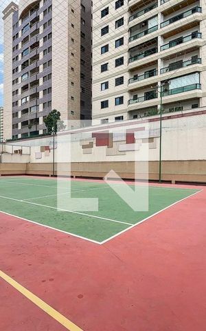 Apartamento à venda com 270m², 4 quartos e 3 vagas Apartamento à venda com 270m², 4 quartos e 3 vagasÁrea comum