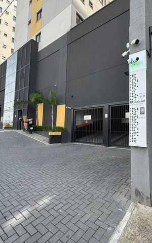 Apartamento para alugar com 36m², 2 quartos e 1 vaga Apartamento para alugar com 36m², 2 quartos e 1 vagaFachada com PLACA GRANDE