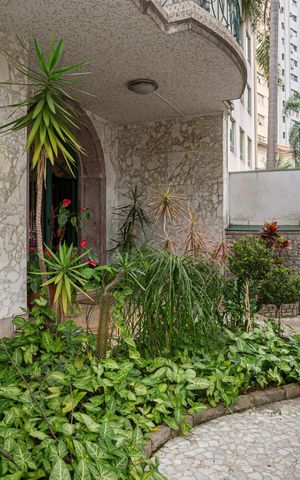 Apartamento para alugar com 73m², 1 quarto e 1 vagaÁrea comum - Entrada do Edifício