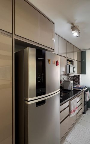 Apartamento à venda com 77m², 3 quartos e 1 vaga Apartamento à venda com 77m², 3 quartos e 1 vagaCozinha e Área de Serviço