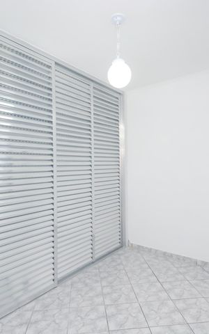 Casa para alugar com 280m², 3 quartos e 5 vagasÁrea de Serviço - Quarto  de serviço