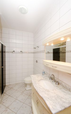 Casa para alugar com 280m², 3 quartos e 5 vagasBanheiro da Suíte