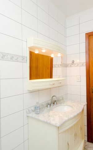 Casa para alugar com 280m², 3 quartos e 5 vagasBanheiro da Suíte