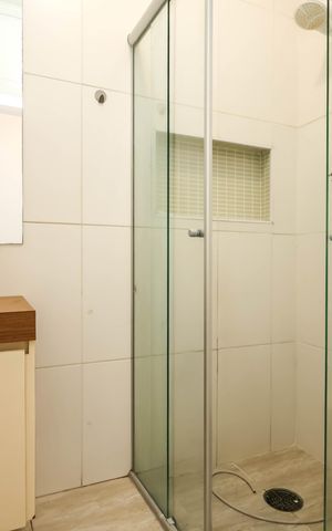 Casa para alugar com 375m², 2 quartos e 1 vagaBanheiro