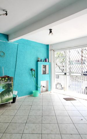 Casa à venda com 125m², 4 quartos e 2 vagas Casa à venda com 125m², 4 quartos e 2 vagasGaragem