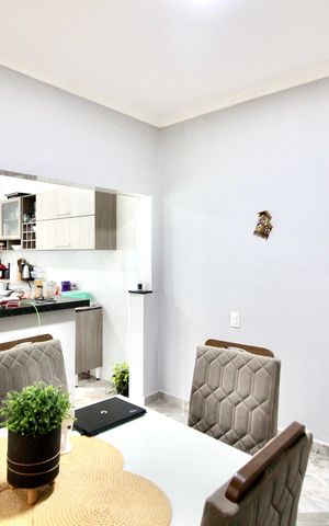 Casa à venda com 125m², 4 quartos e 2 vagas Casa à venda com 125m², 4 quartos e 2 vagasSala de Jantar