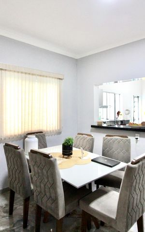 Casa à venda com 125m², 4 quartos e 2 vagas Casa à venda com 125m², 4 quartos e 2 vagasSala de Jantar