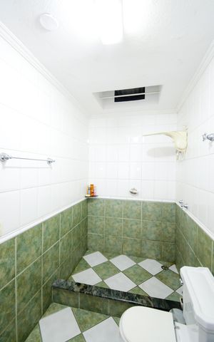 Casa à venda com 139m², 2 quartos e 1 vagaBanheiro
