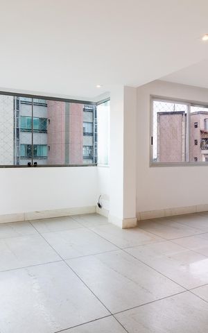 Apartamento à venda com 120m², 3 quartos e 3 vagas