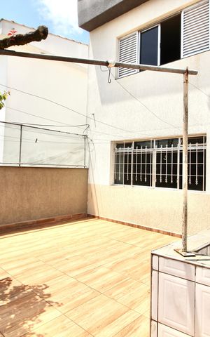 Apartamento à venda com 170m², 3 quartos e 2 vagas Apartamento à venda com 170m², 3 quartos e 2 vagasVaranda