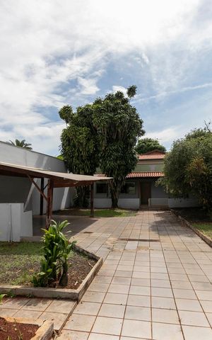 Casa à venda com 149m², 3 quartos e 6 vagasVISTA EXTERNA