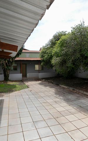 Casa à venda com 149m², 3 quartos e 6 vagasVISTA EXTERNA