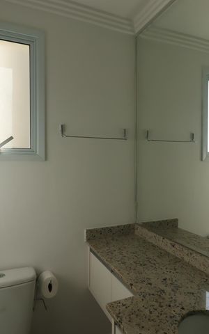 Apartamento para alugar com 64m², 2 quartos e 2 vagasBanheiro da Suíte