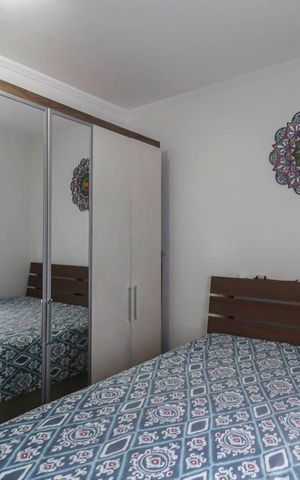 Casa à venda com 215m², 4 quartos e 2 vagas Casa à venda com 215m², 4 quartos e 2 vagasSuite