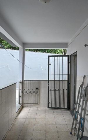 Casa à venda com 300m², 3 quartos e 3 vagasÁrea de Serviço 