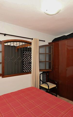 Casa à venda com 300m², 3 quartos e 3 vagasSuíte 2