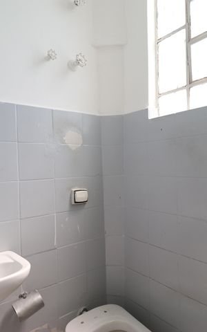Apartamento para alugar com 86m², 2 quartos e sem vagaBanheiro 