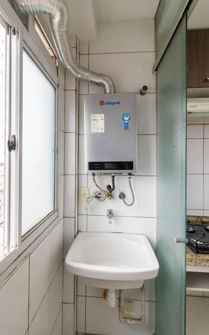 Apartamento à venda com 48m², 2 quartos e 1 vagaArea de Serviço 