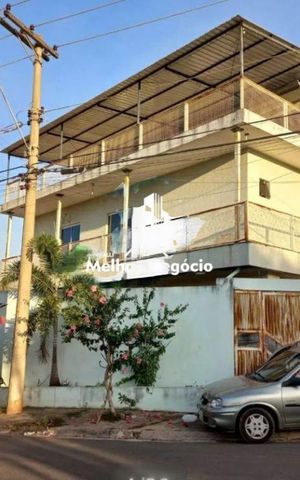 Casa à venda com 570m², 4 quartos e 5 vagas