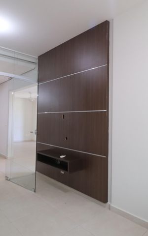 Casa de condomínio para alugar com 350m², 4 quartos e 4 vagasSala de TV
