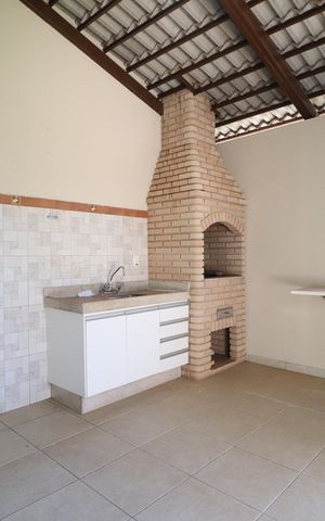 Casa de condomínio para alugar com 350m², 4 quartos e 4 vagasVaranda gourmet