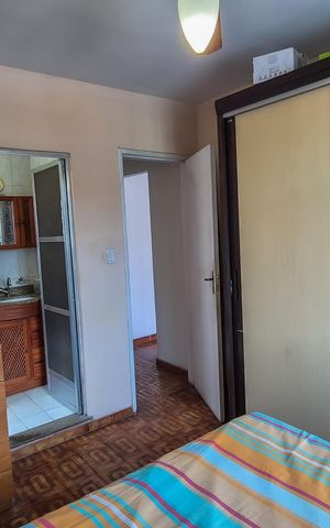 Casa à venda com 250m², 4 quartos e 3 vagas Casa à venda com 250m², 4 quartos e 3 vagasQuarto 3 - 2° Andar