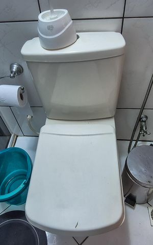Casa à venda com 250m², 4 quartos e 3 vagas Casa à venda com 250m², 4 quartos e 3 vagasBanheiro Social - 1° andar