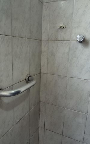 Casa à venda com 250m², 4 quartos e 3 vagas Casa à venda com 250m², 4 quartos e 3 vagasBanheiro Social - 2° Andar