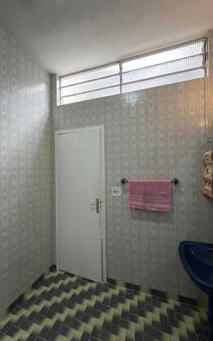 Casa à venda com 113m², 2 quartos e 1 vaga Casa à venda com 113m², 2 quartos e 1 vagaBanheiro Social