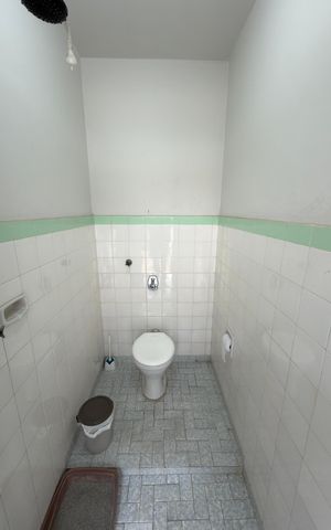 Casa à venda com 113m², 2 quartos e 1 vaga Casa à venda com 113m², 2 quartos e 1 vagaBanheiro de serviço