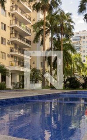 Apartamento para alugar com 100m², 2 quartos e 1 vaga Apartamento para alugar com 100m², 2 quartos e 1 vagaÁrea Comum