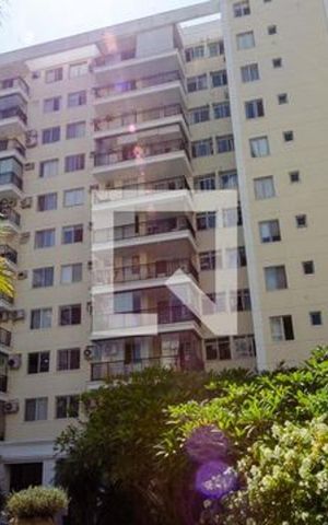 Apartamento para alugar com 100m², 2 quartos e 1 vaga Apartamento para alugar com 100m², 2 quartos e 1 vagaÁrea Comum